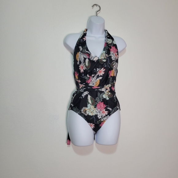 Modcloth Other - Modcloth one piece halter floral swimsuit